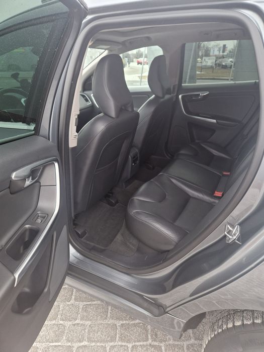 Volvo XC60 D5 AWD Summum 4x4