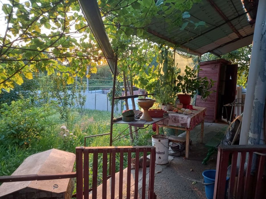 Продам затишний 2во кім. будинок