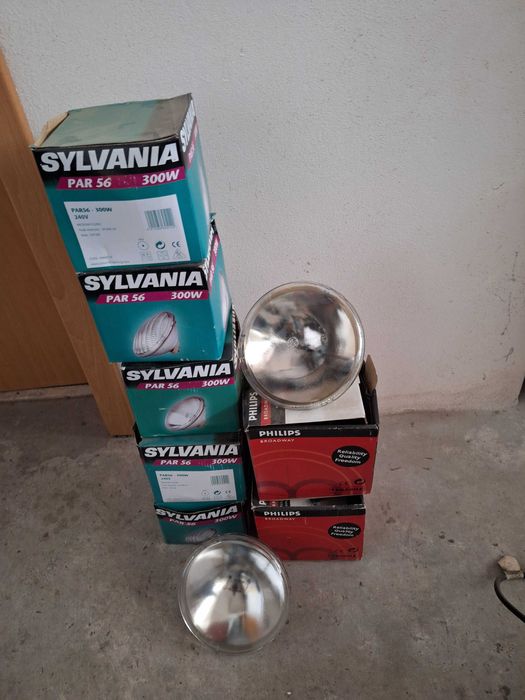 Projectores PAR 56 300w pretos x 14 unidades