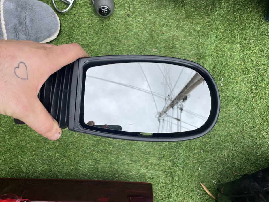 Retrovisor fiat punto 99