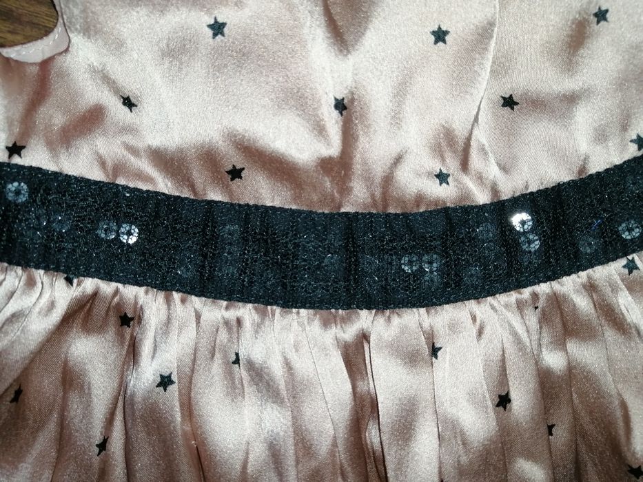 Elegancka sukienka gwiazdki jak nowa