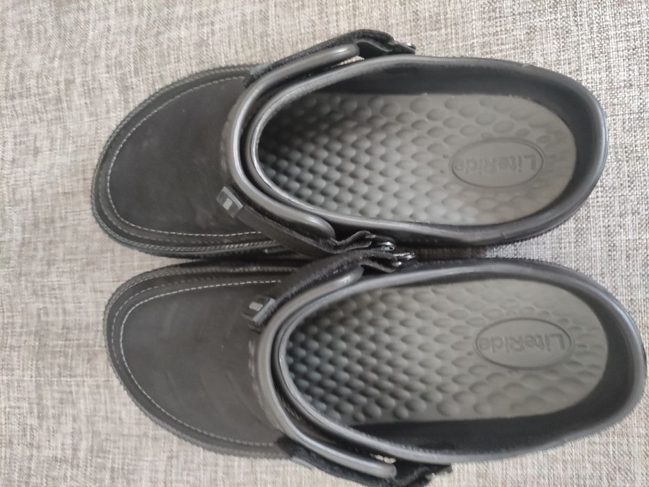 CROCS - klapki czarne