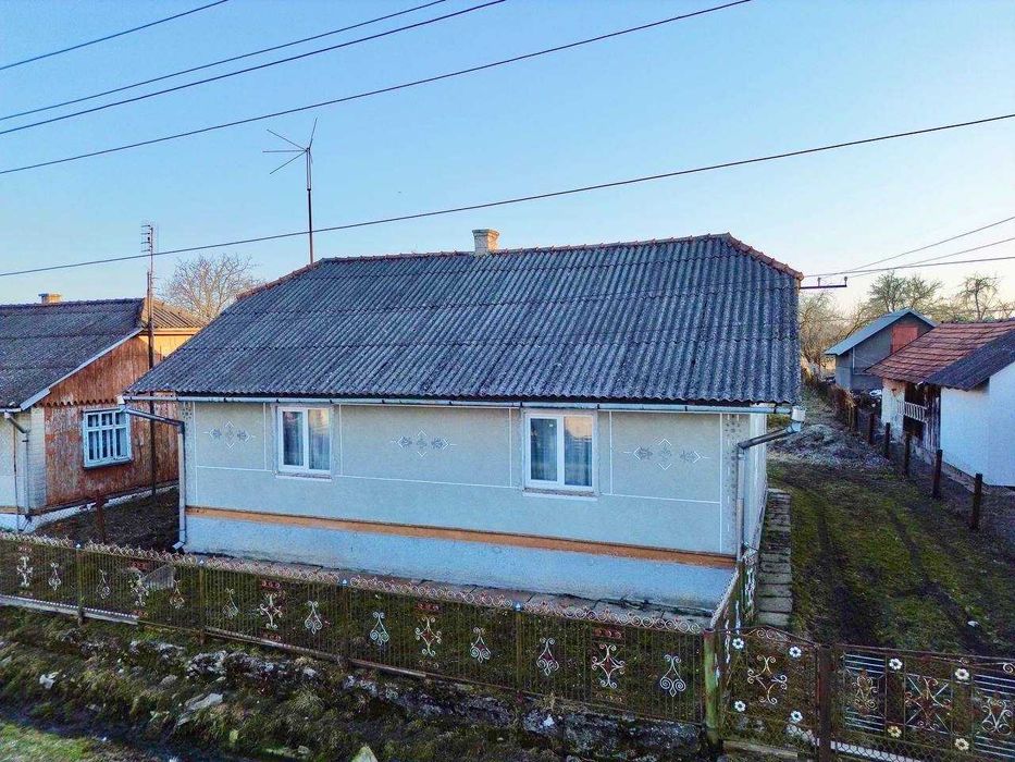 Продаж житлового будинку в с. Довге, Дрогобицький район
