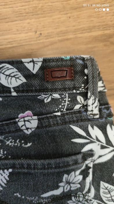 Levis legging jegginsy rurki jeansy szare w liscie