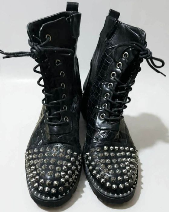 Botki z ćwiekami rozmiar 37