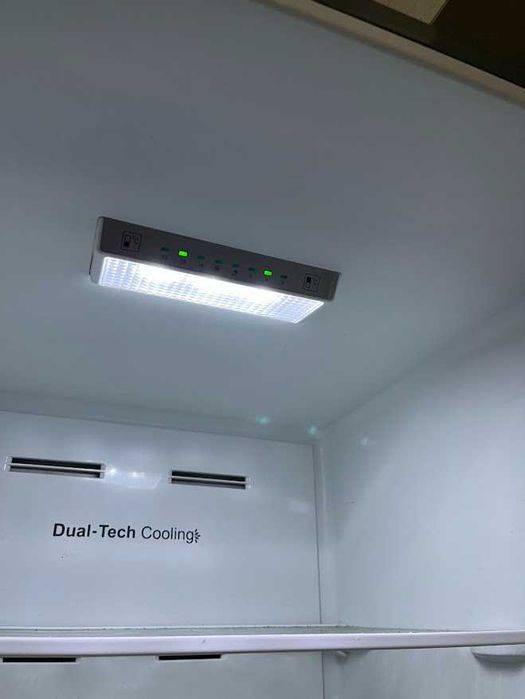 Frigorífico Hisense como novo