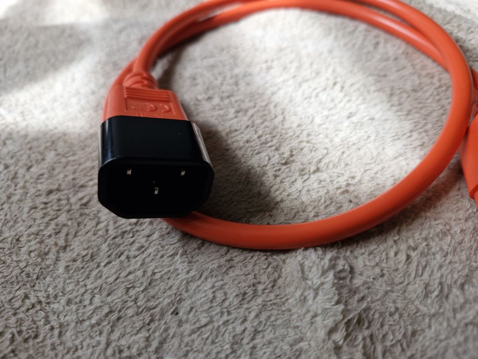 Przedłużacz zasilający serwerowy