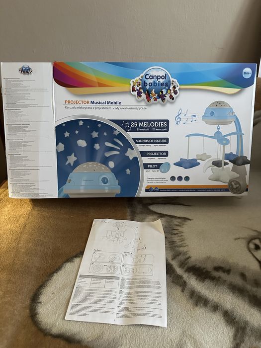 Karuzela elektryczna z projektorem