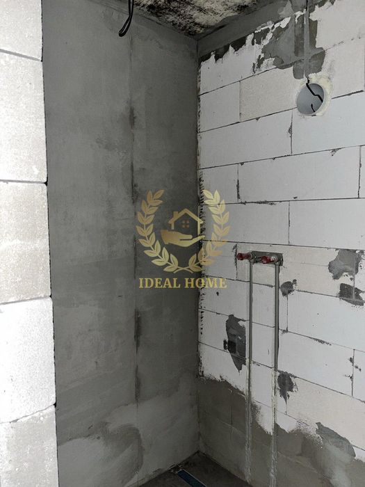 Продаж 3-к квартири з окремим входом, біля метро Сирець