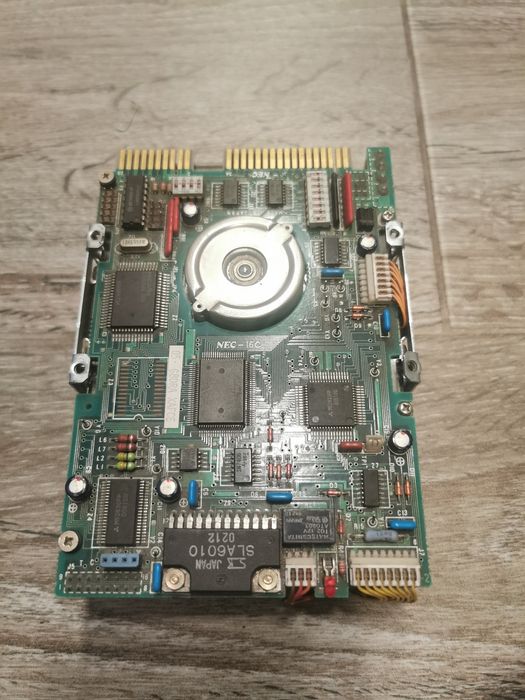 Stary dysk twardy NEC D3142 lata 90te retro pc