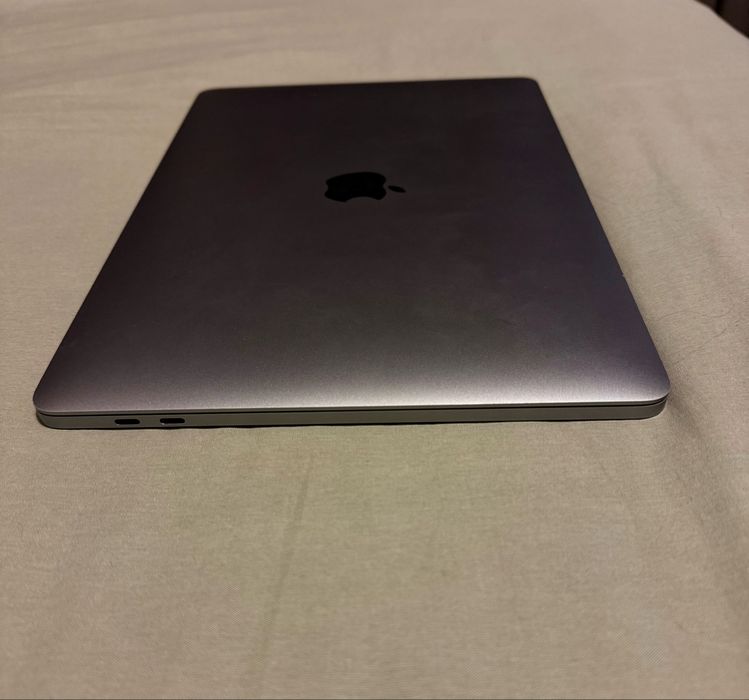 Macbook pro 13 M1