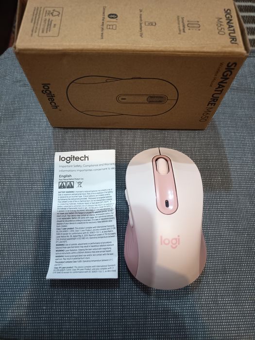 Rato sem fios Logitech Signature M650 na cor rosa (Rose)