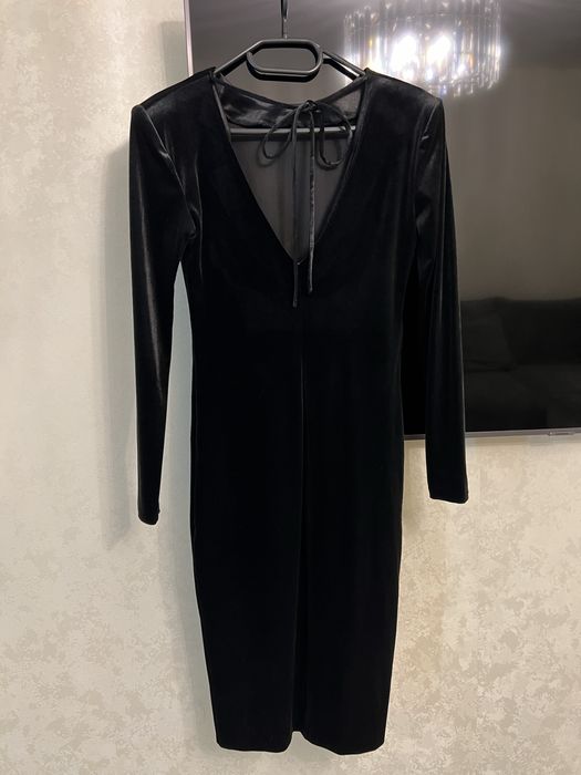 Шикарное дизайнерское платье