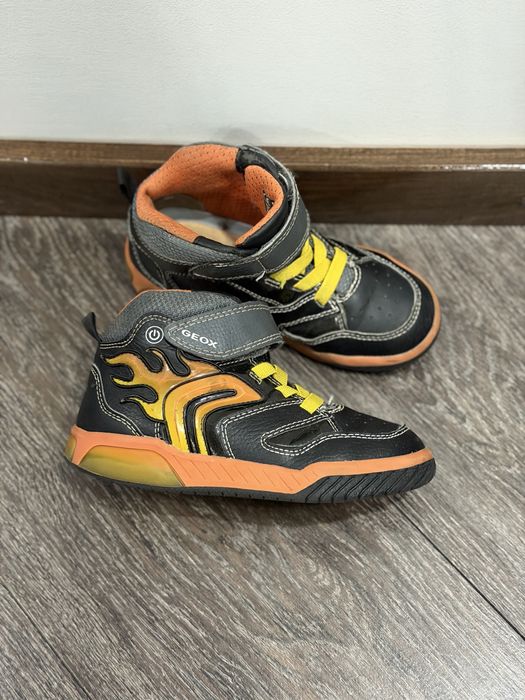 дитячі черевички 29р geox