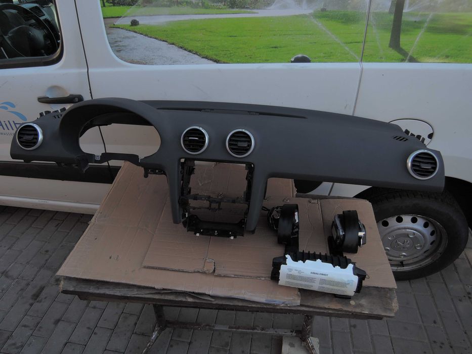 AUDI A3 S3 8P LIFT Deska Konsola Kokpit airbag orginał  czarna