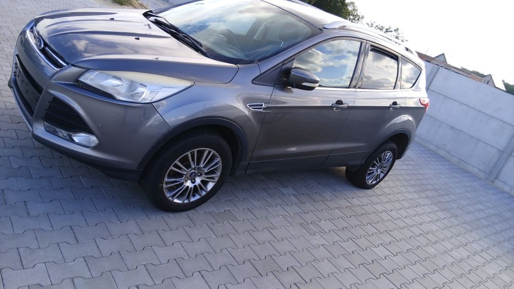 Ford Kuga Anglik