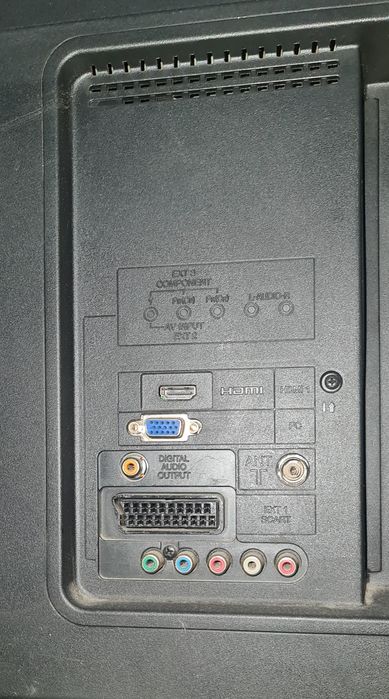 Tv SHarp 32 całe bez pilota