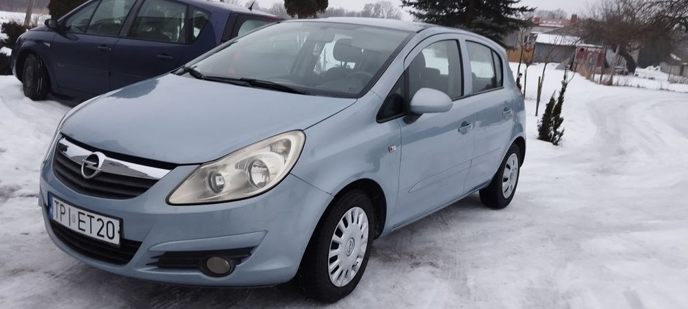 Opel Corsa Rezerwacja