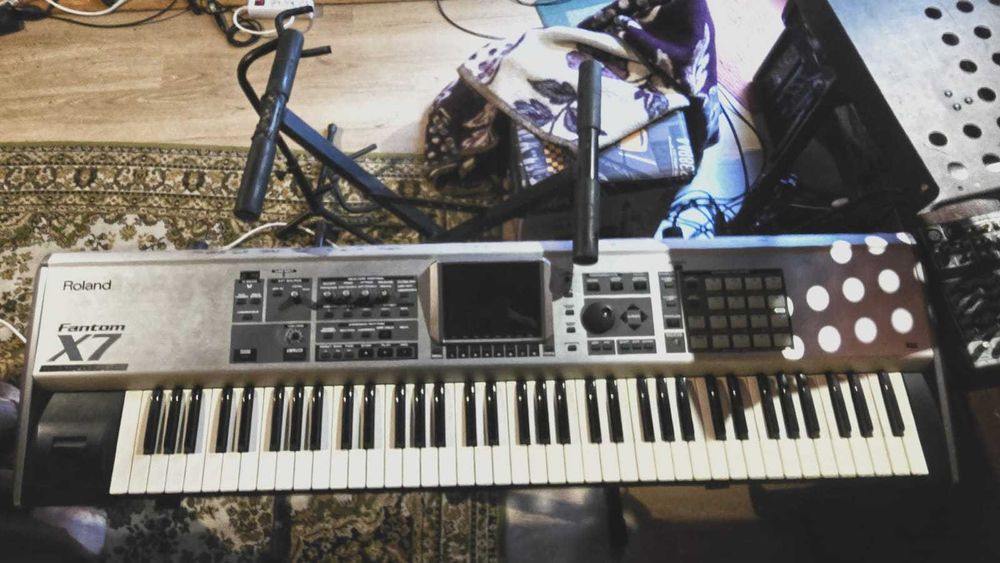 Piano Roland x7 Sintizador