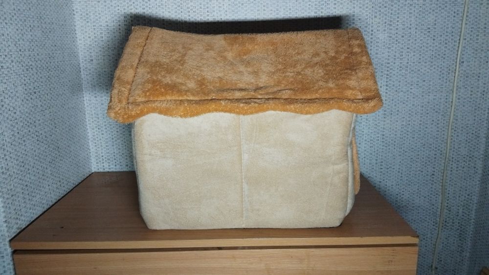 Б/У  Домик для маленьких собак и котов. РАЗМЕР М