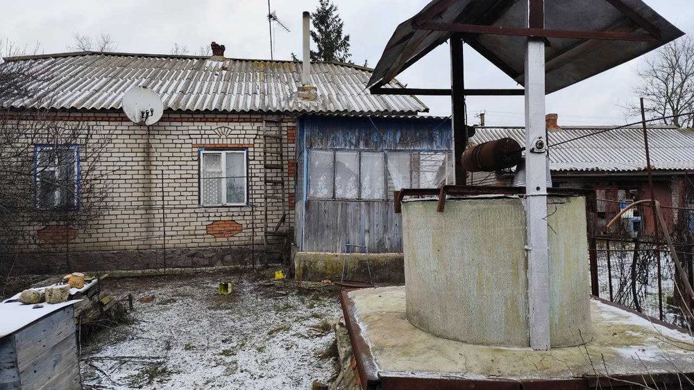 Продаж будинку з меблями