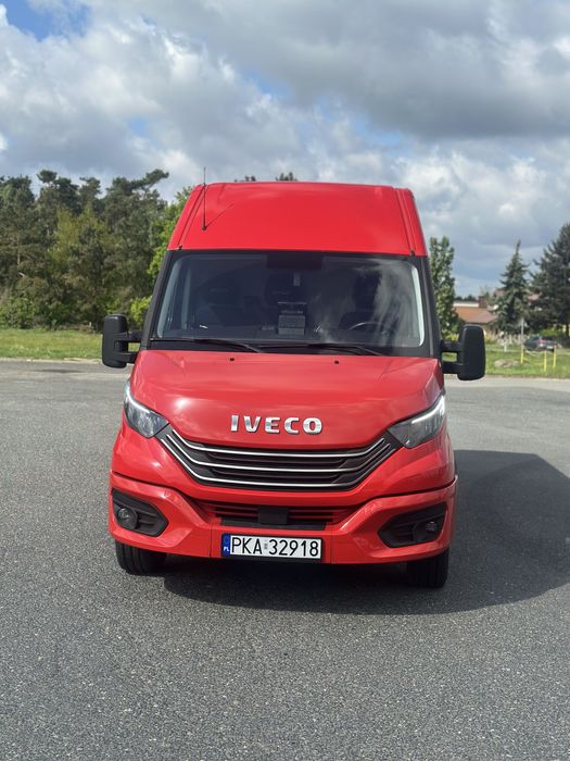 Iveco Daily 3.0 automat . Bogate wyposażenie