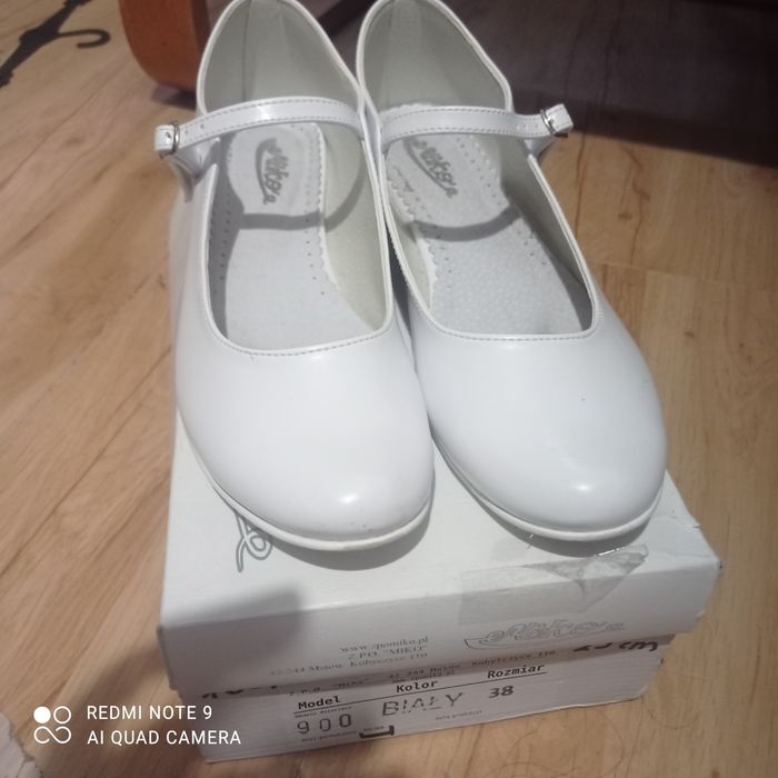 Buty, pantofle komunijne szeroka stopa rozm 38 jak nowe