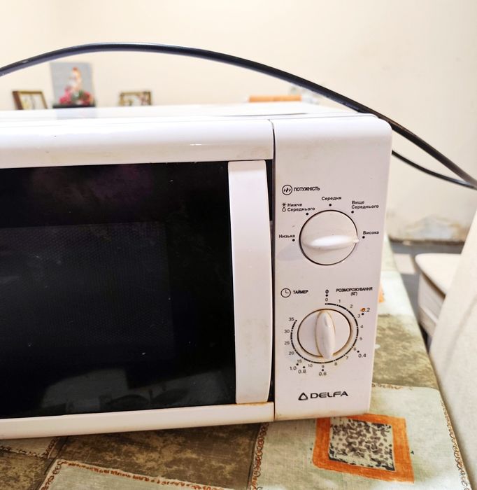 Микроволновка на запчасти Delfa