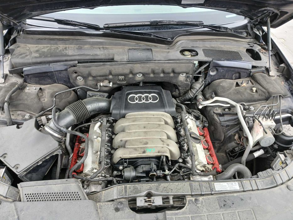 Audi Q5 3.2 benzyna 2010r
