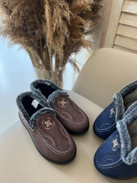 Тапки з хутром, тапочки утеплені кімнатні, бурки, замшеві