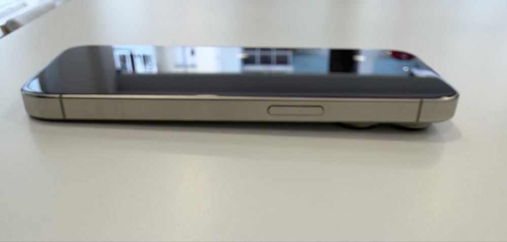 Iphone 15 Pro  256gb Titânio branco