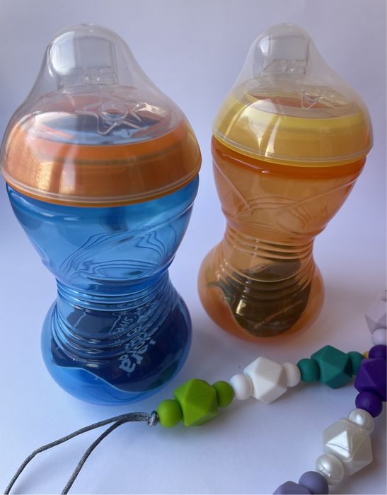Пляшечка, поїльник-непроливайка мягким носиком Tommee Tippee
