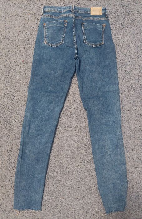 Джинси ZARA Basic Denim 34 лампаси XS джинсы 42