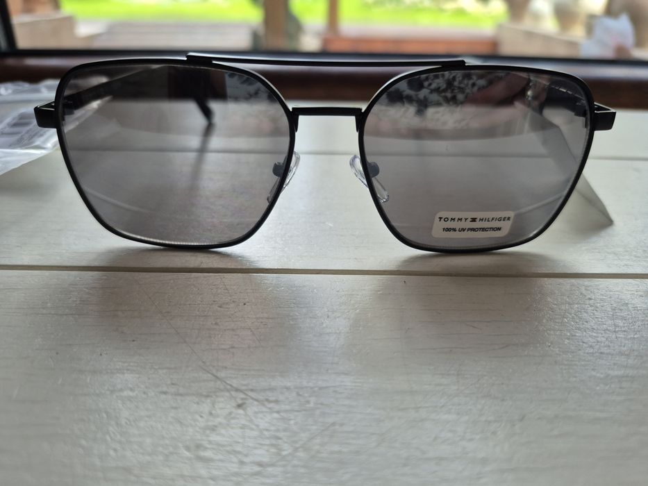 Okulary przeciwsłoneczne Męskie Tommy Hilfiger MM OM687