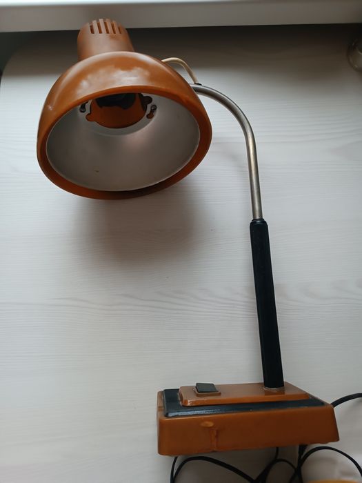 Настільна лампа часів СССР