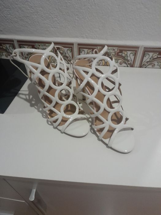 Sandálias de senhora