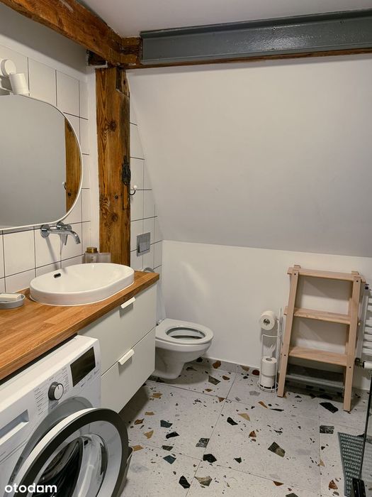 3-pokojowe mieszkanie w zabytkowej kamienicy - centrum Jeżyc