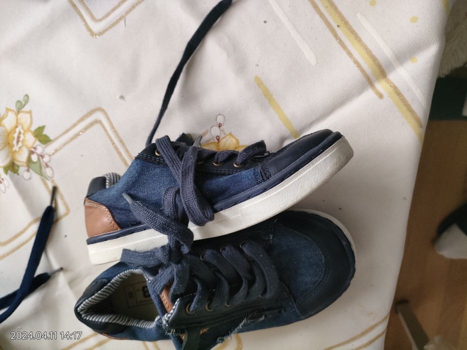 Buty chłopięce typu trampki