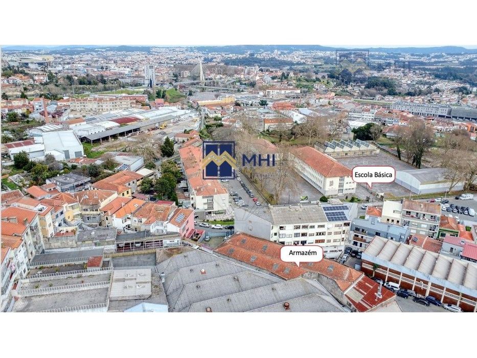 Armazém Versátil no Centro do Porto - Bonfim