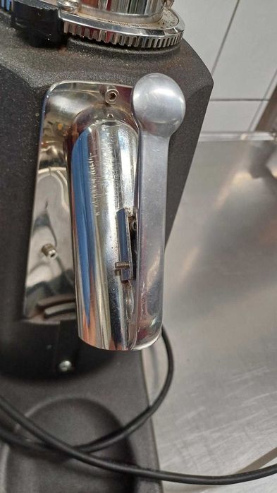 Кавомолка Quamar M80, із тримачем під пакет. Б/В, в Ідеальному стані.