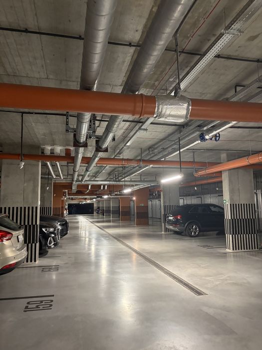 Miejsce parkingowe do wynajęcia - Kabaty - 2 min. od metra - Widok 2
