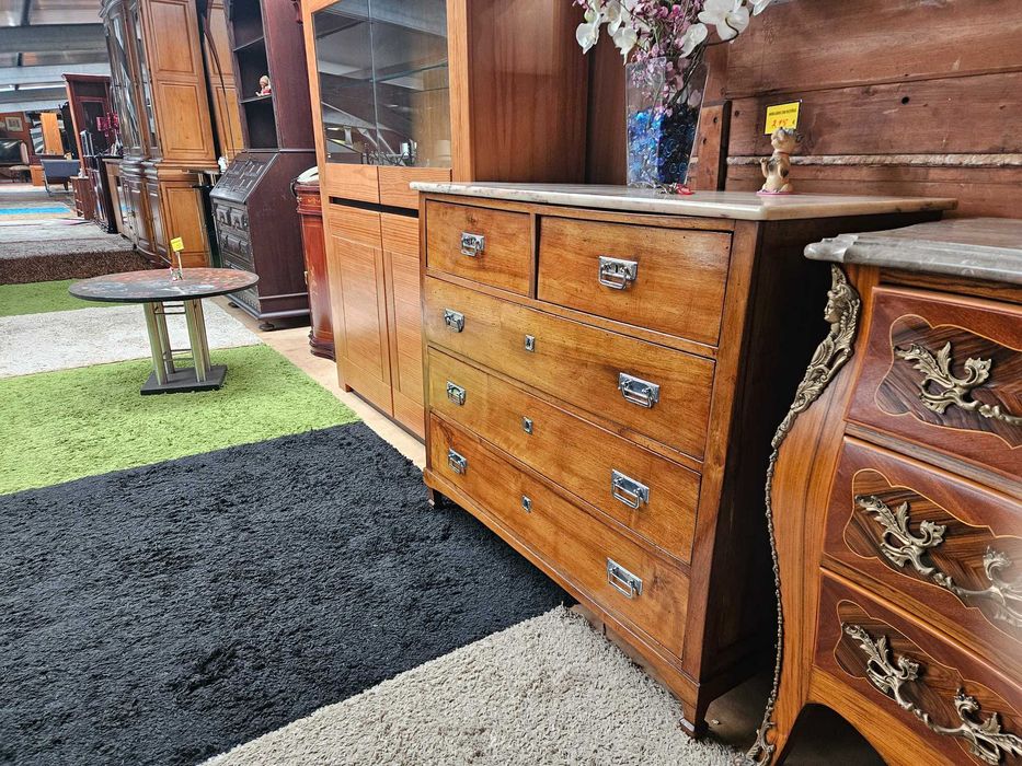 Cómoda antiga em madeira e tampo em pedra - óptimo estado geral