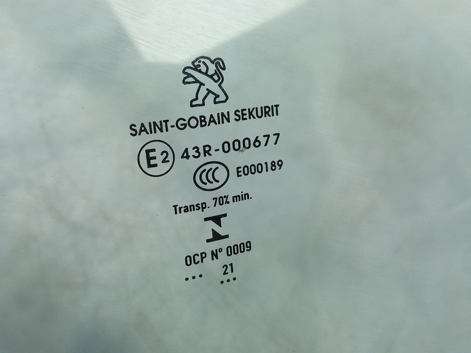 Vidro porta frente direita PEUGEOT 508 II