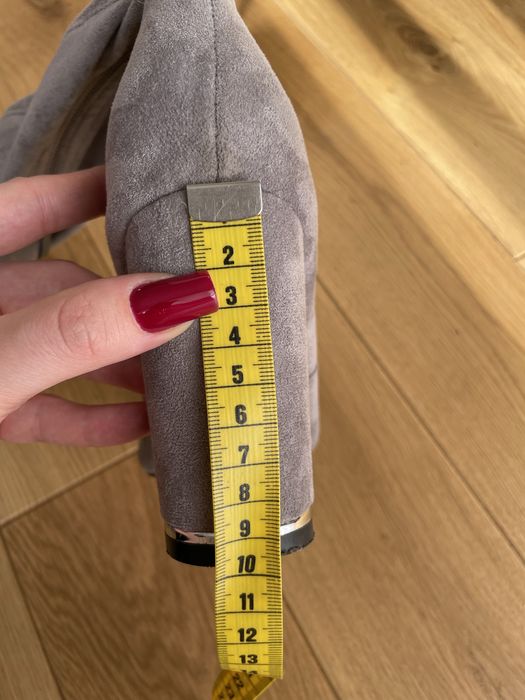 Szare zamszowe długie kozaki 39 DeeZee