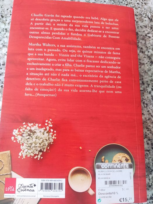 Livro de Isla Dewar Almas quase Gêmeas