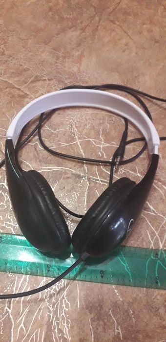 продаются наушники