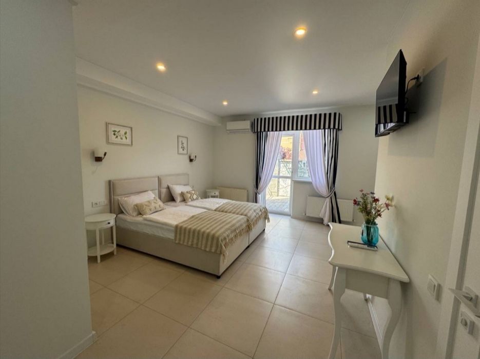 Продам Гостевой Загородный Дом/Мини отель "Villa Orera".  Елизаветовка