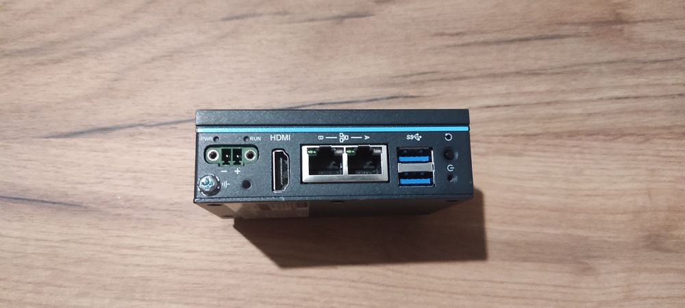 Komputer Przemysłowy Advantech UNO-127 | Intel Atom x6413E | 8GB RAM | 64GB eMMC + Zasilacz Mean Well 24V
