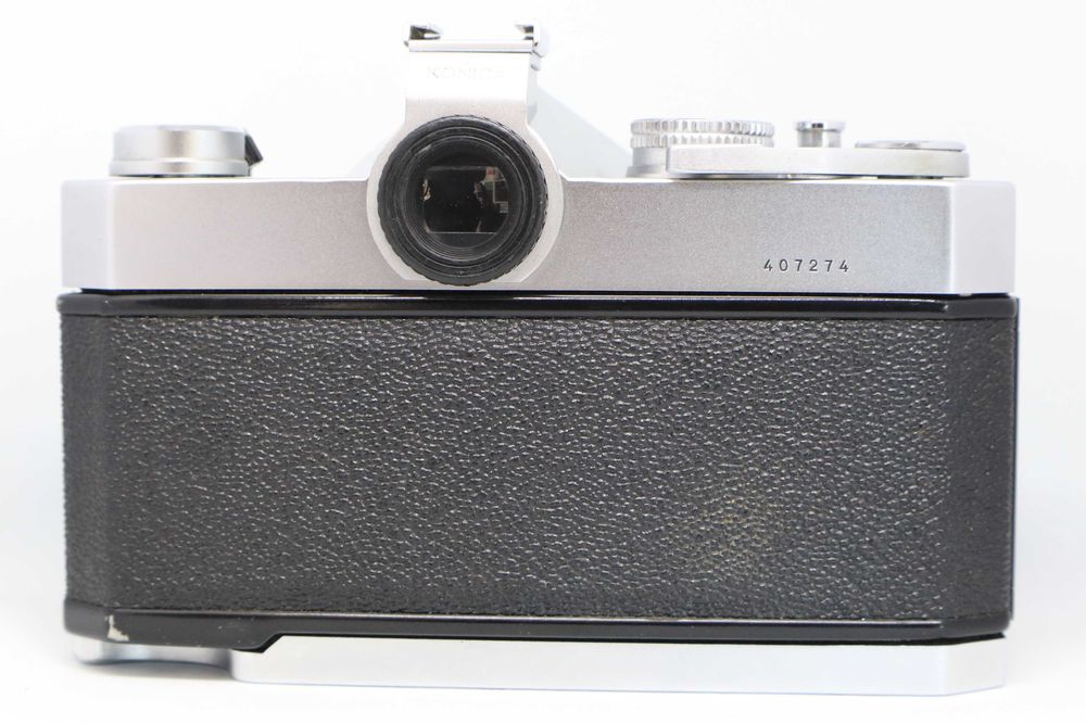 Film SLR: Konica Autoreflex T + Konica Hexanon AR 50mm 1.8