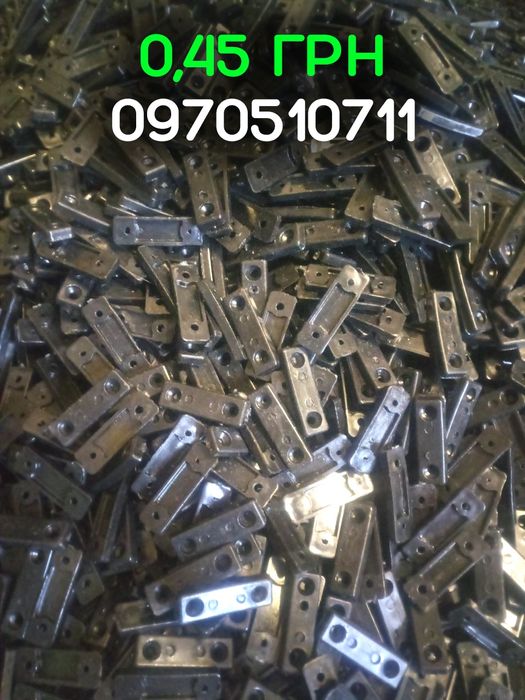 Опора мебельная под два самореза